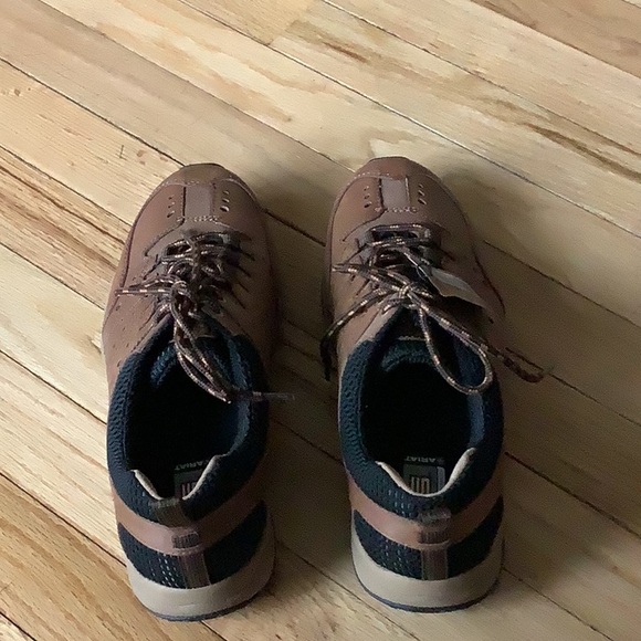 Brand new size 9.5 woman’s shoes. Aristotle brand - Picture 3 of 3